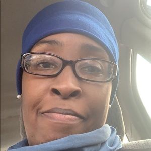 Meet your Posher, Beverly